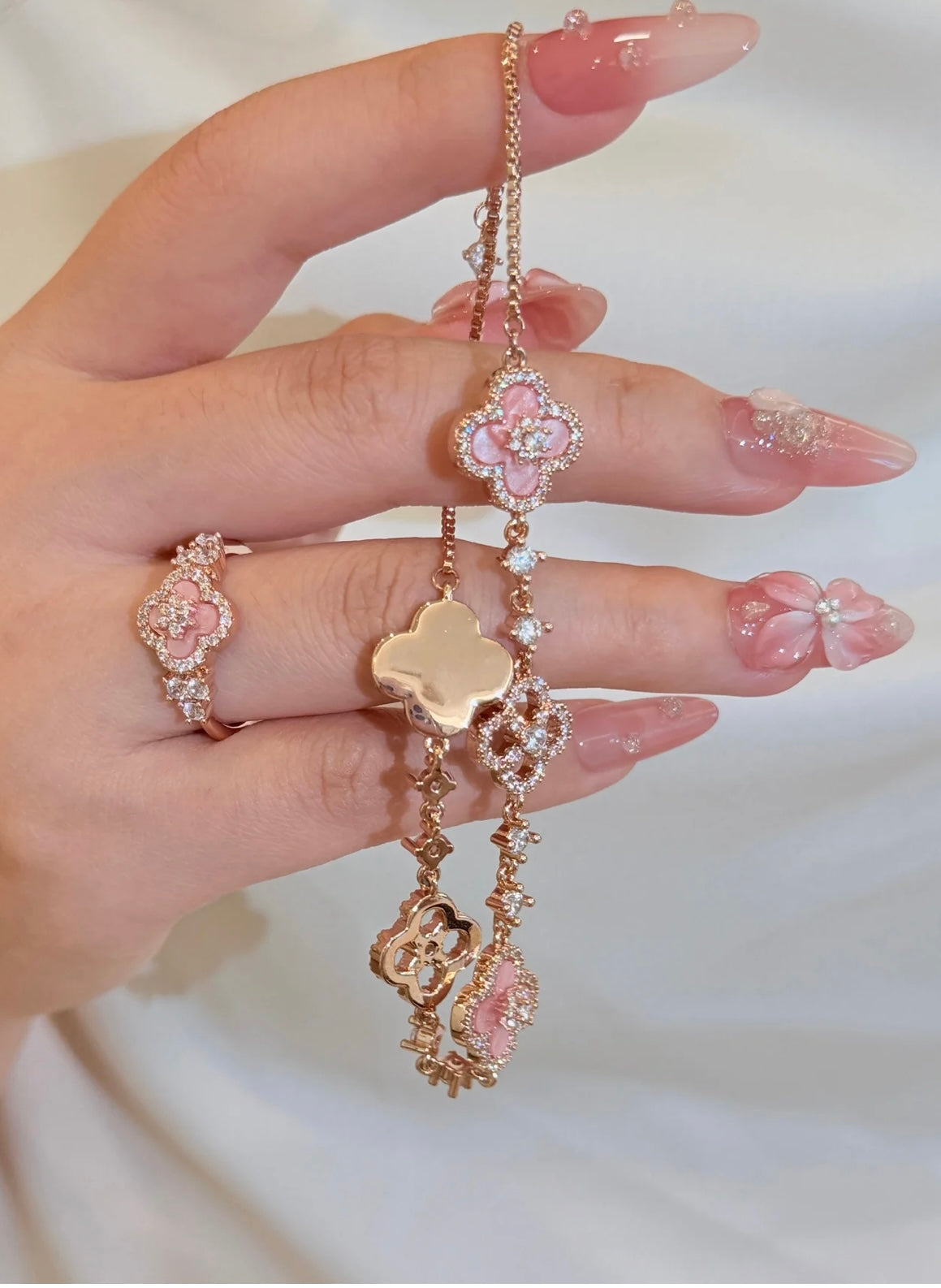 Sakura Cleef Bracelet